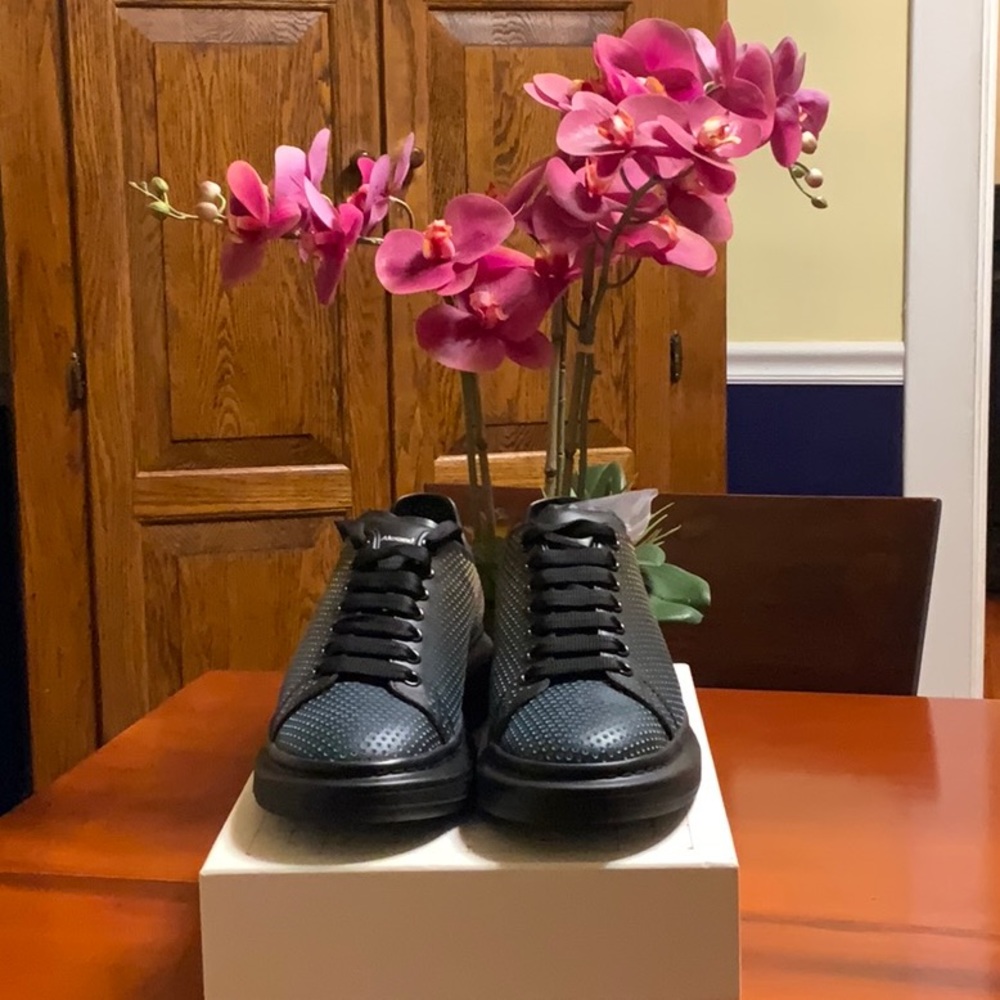 Alexander McQueen Larry Sneaker